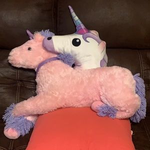 Large pink and purple unicorn with unicorn pillow Good condition!